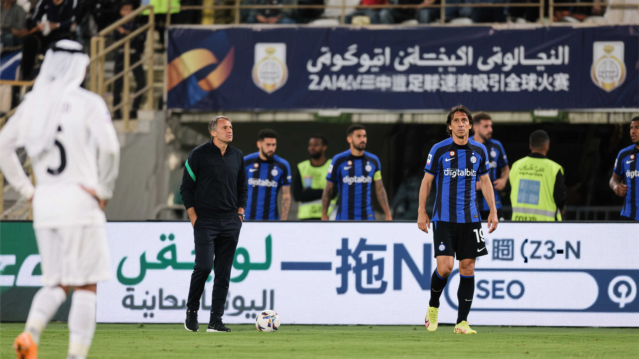 小因扎吉加盟沙特,是否带队多人同行? 近年来,沙特职业足球联赛正以惊人的速度吸引全球目光